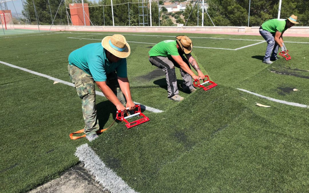 El campo de fútbol estrenará césped y marcador electrónico