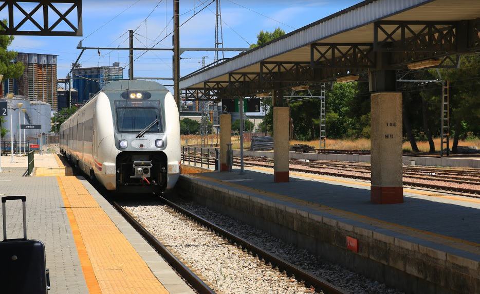 ADIF restituye mañana el tráfico ferroviario entre Jaén y Espeluy