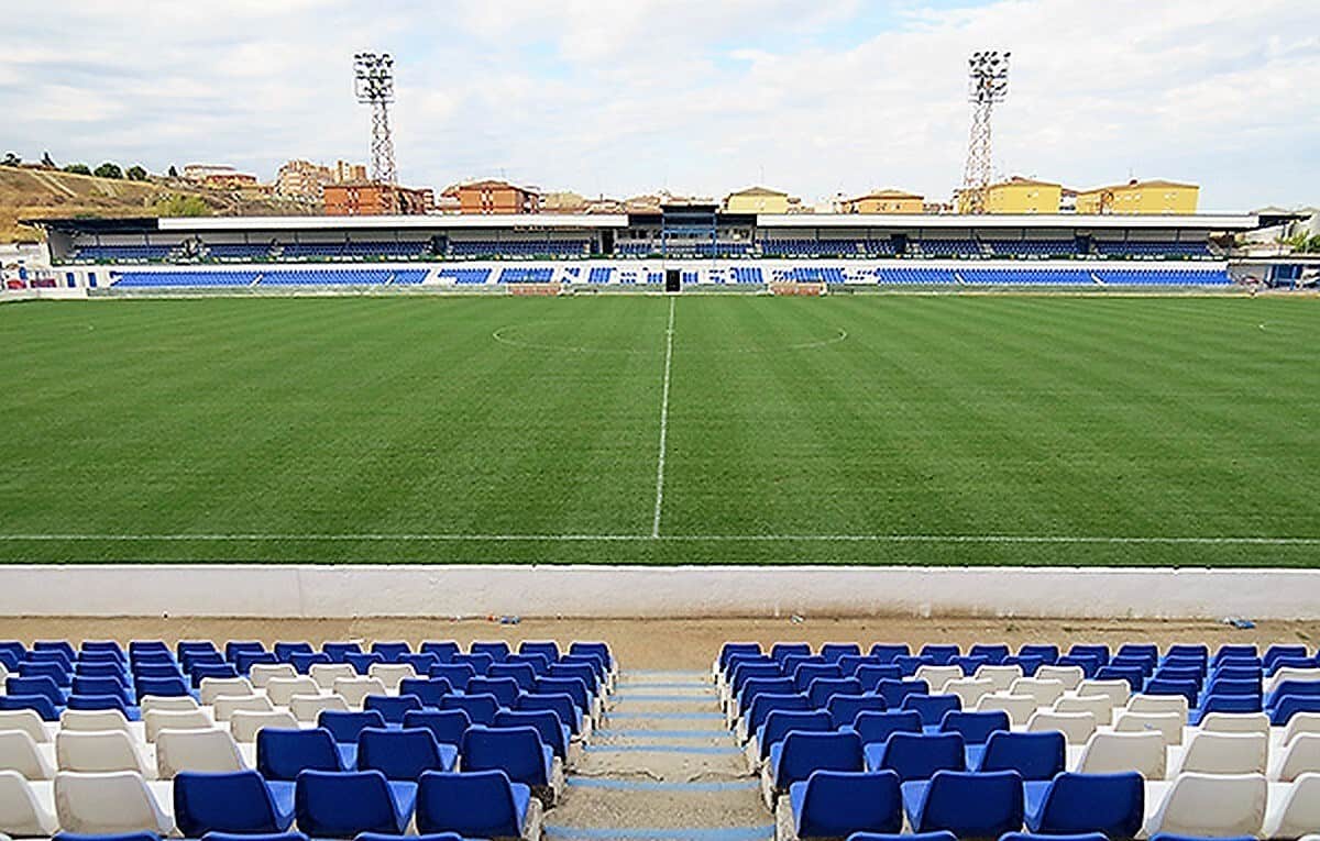 linarejos_estadio
