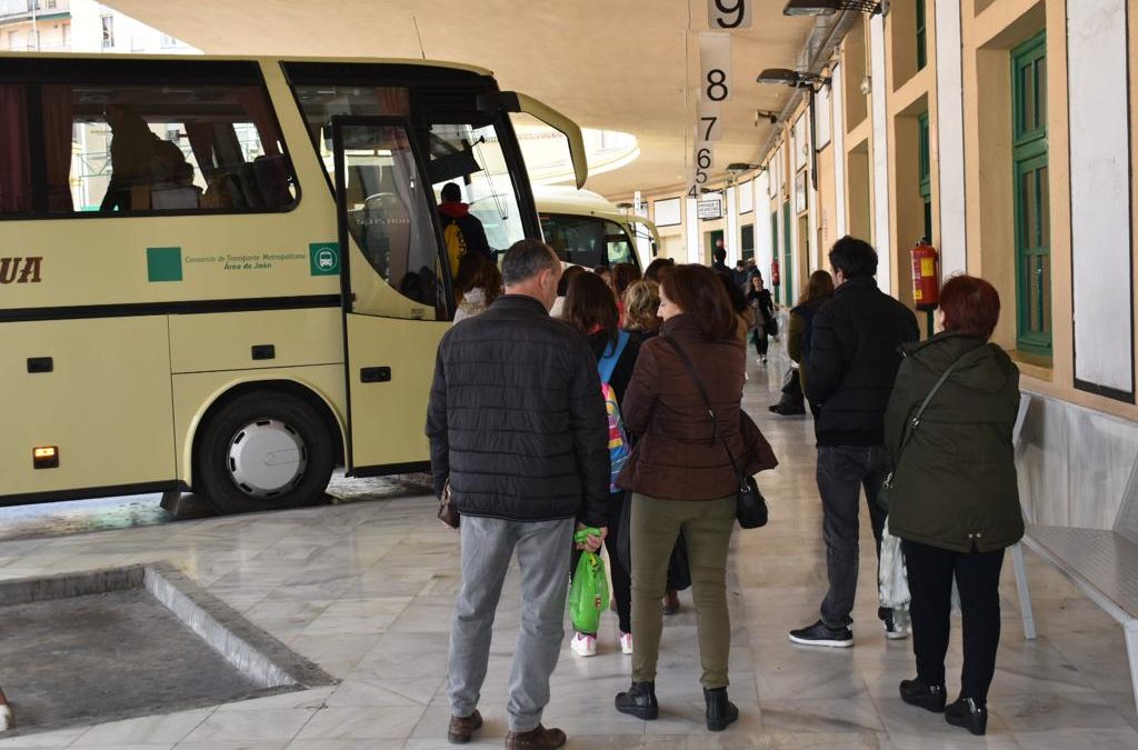 El concurso de acreedores de la empresa Cambus deja en el aire el servicio de autobús de los municipios del área metropolitana