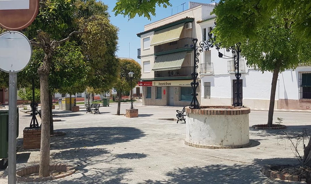 El Ayuntamiento lleva a cabo tareas de campo y el arreglo de la Plaza Juan Rafael Criado