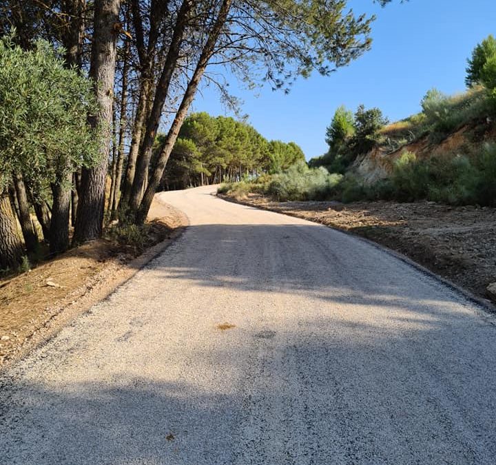 Batería de obras en los caminos que rodean Jamilena