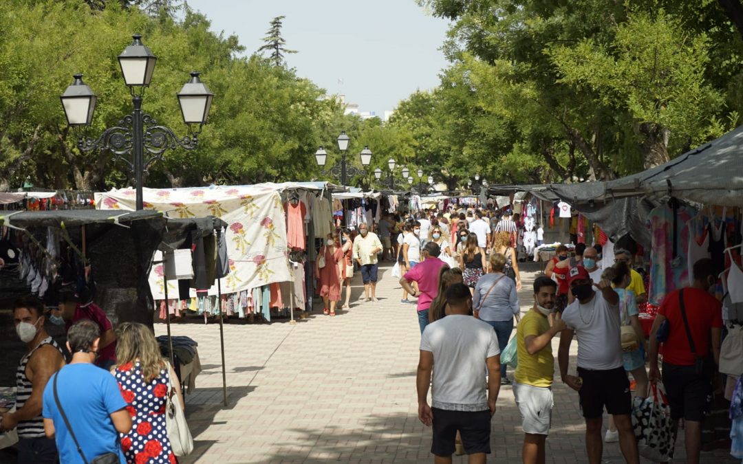 El Ayuntamiento destaca la “normalidad” de la primera jornada de la vuelta del mercadillo