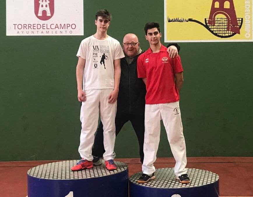 El Club Raqueta de Torredelcampo aspira a la fase final del Campeonato de Andalucía que se disputa este domingo en el Pabellón 18 de febrero