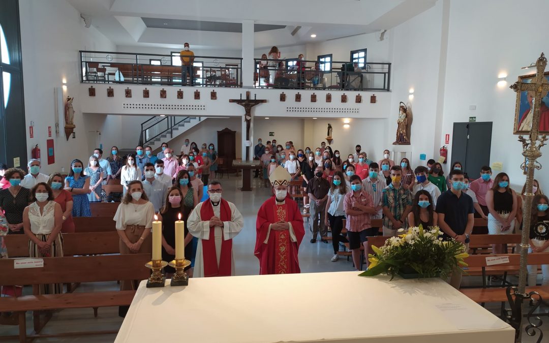 San Eufrasio acoge la confirmación de 20 fieles iliturgitanos