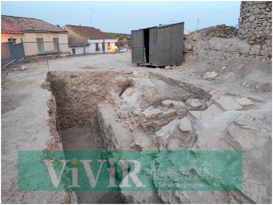 Las catas arqueológicas en el castillo sacan a la luz nuevos misterios de la fortaleza tosiriana