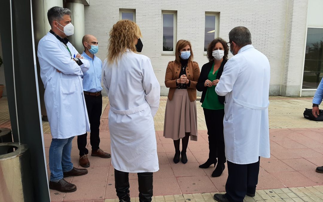 El PSOE exige a la nueva directora del Hospital de Andújar que explique por qué sigue el hundimiento del centro