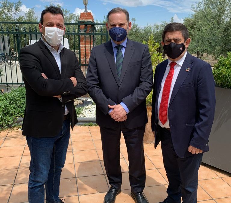 Javier Perales valora la apuesta del Gobierno por Linares con la instalación del Centro de Renfe