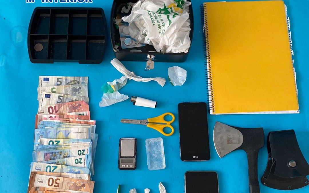 La Policía Nacional desmantela en Linares dos puntos de venta de droga en sendas operaciones antidroga