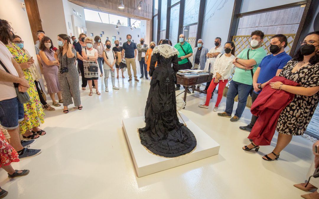 Un vestido de novia del S. XIX formará parte de la muestra permanente del CRV
