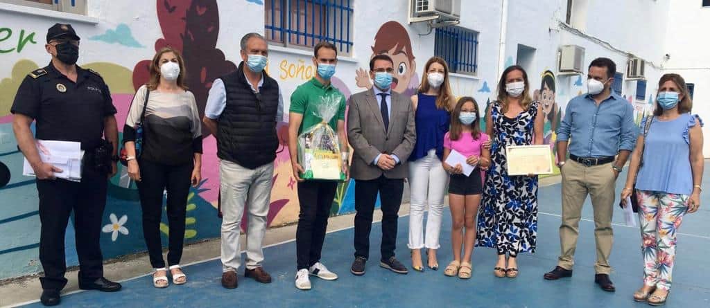 El Ayuntamiento reconoce la labor de los Centros Educativos de Andújar durante el curso 2021/2022