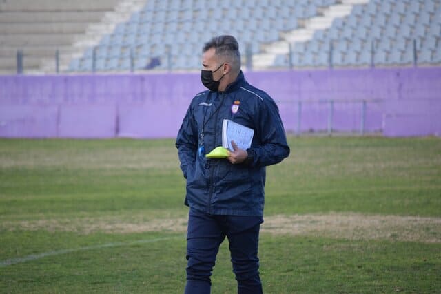 Juan Arsenal continuará siendo el entrenador del Real Jaén