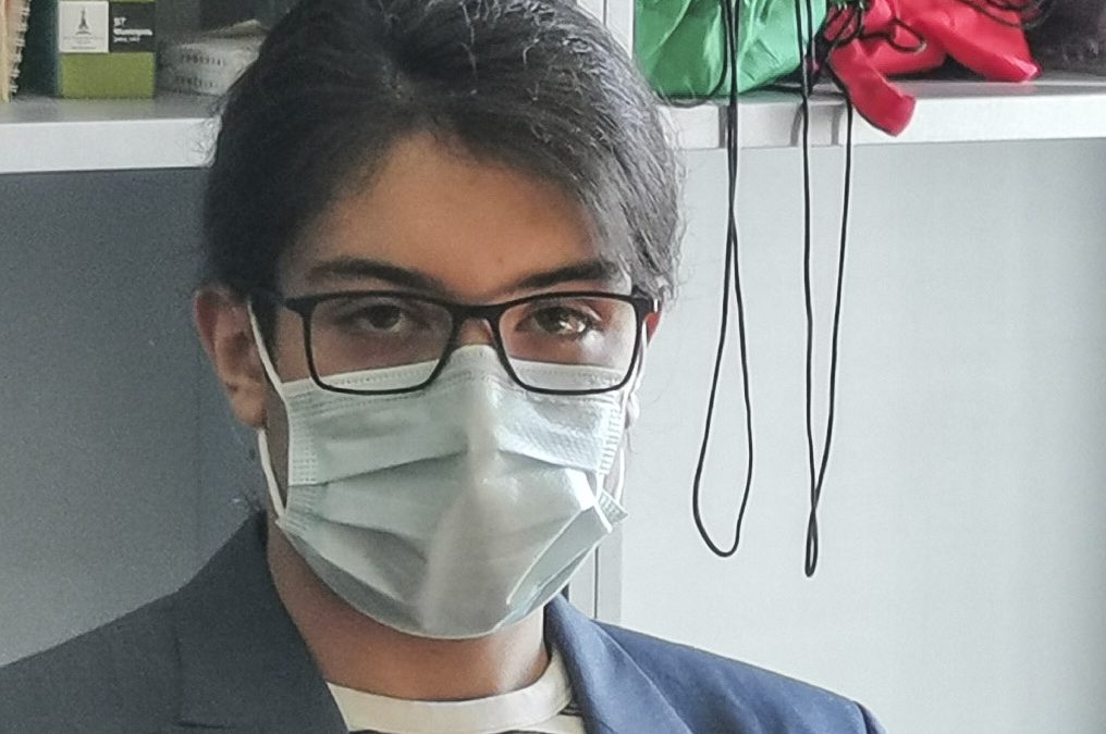 Los jóvenes socialistas de Martos muestran su rechazo a las pegatinas contra la LIVG