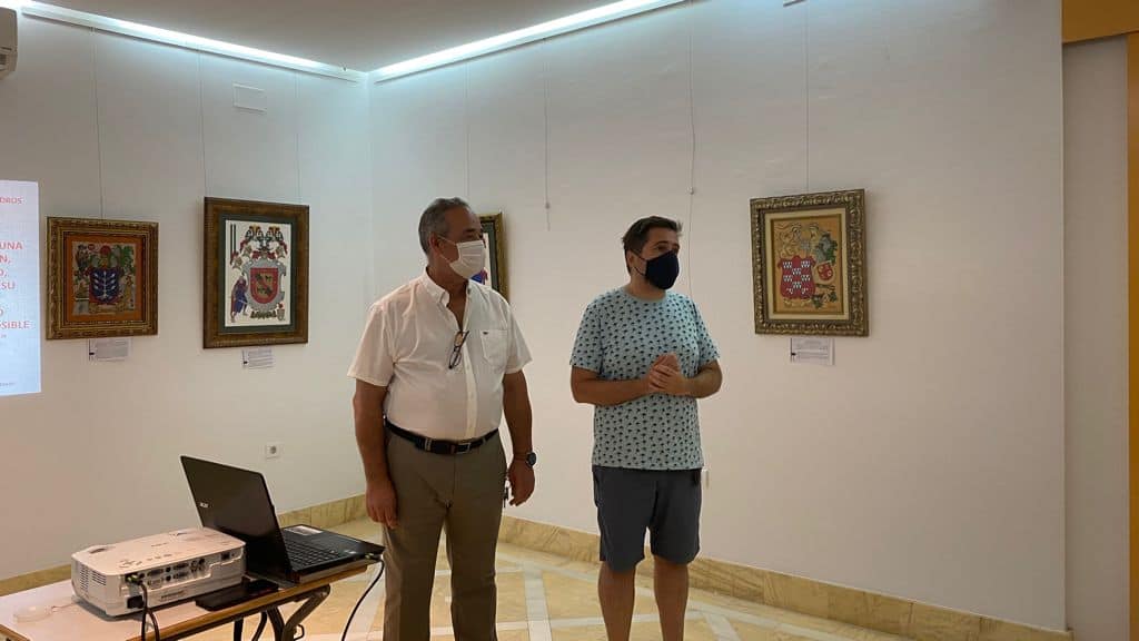 Exposición de cuadros heráldicos en La Carolina