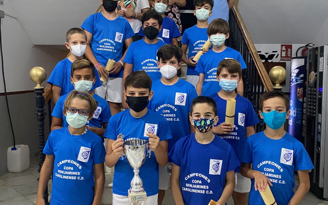 Recepción al equipo benjamín del Carolinense CD