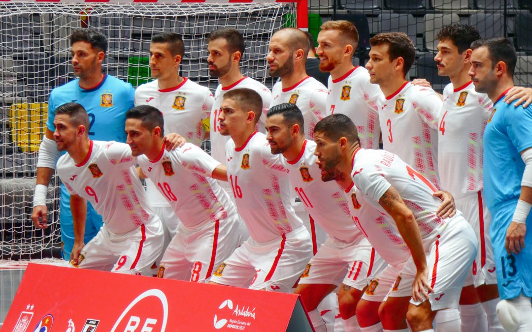 España debuta a lo grande en el Olivo Arena