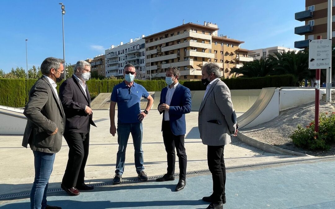 El Ayuntamiento de Jaén lleva a cabo mejoras en la iluminación del Skate Park del Bulevar