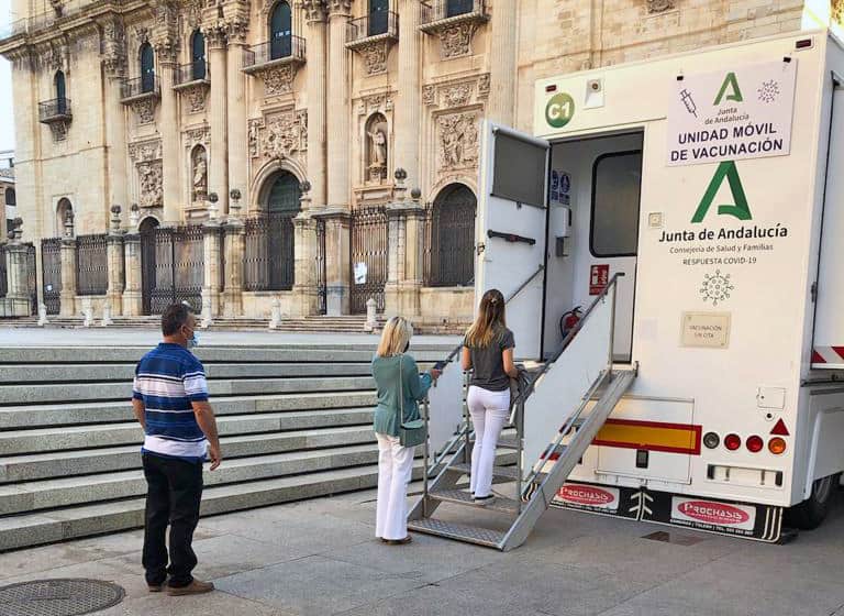 Jaén reduce su incidencia a 29 con solo 16 casos hoy