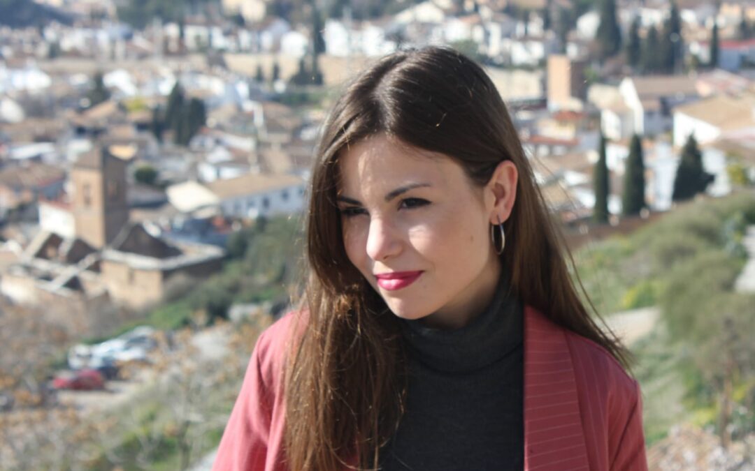 La tosiriana María Elena Higueruelo, galardonada con el Premio Nacional de Poesía Joven ‘Miguel Hernández’ 2021 por la obra “Los días eternos”