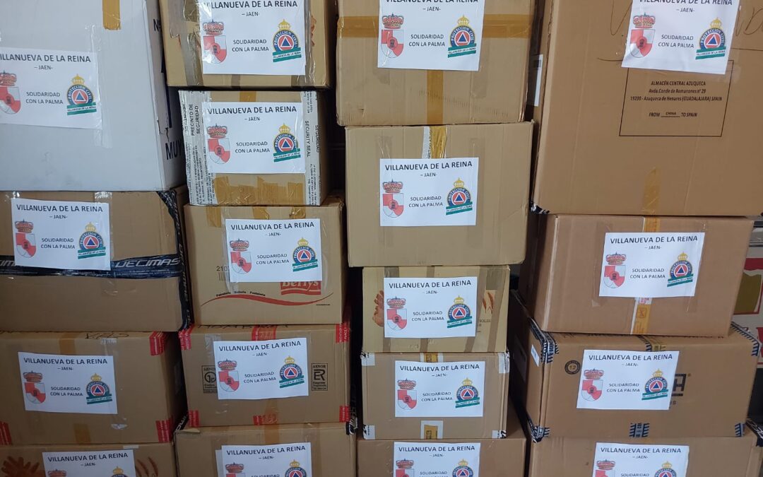 3.400 kilos de material viajan desde Villanueva de la Reina hasta La Palma