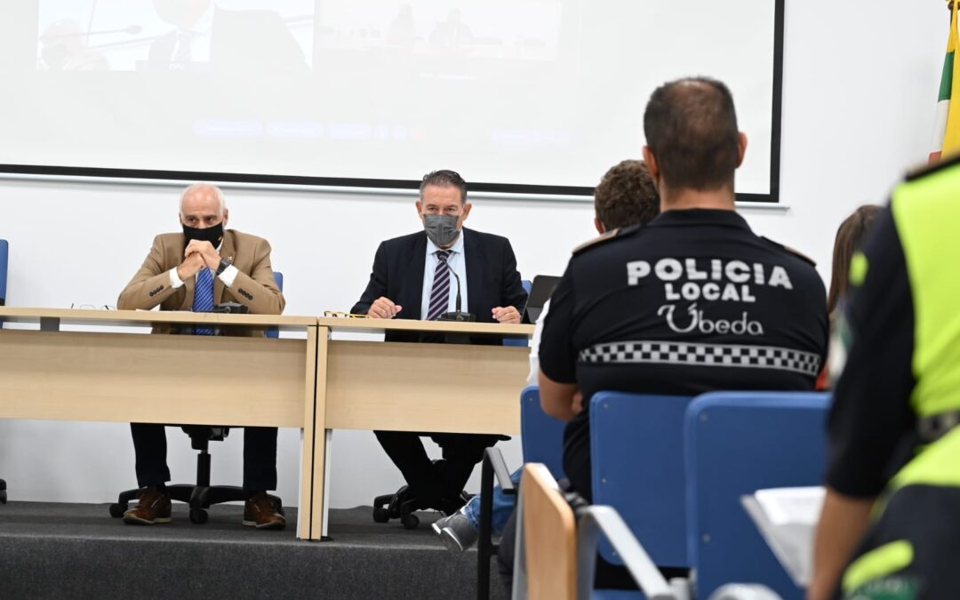 Comienza el I Curso de Capacitación de la Policía Local en la ESPLI de Linares