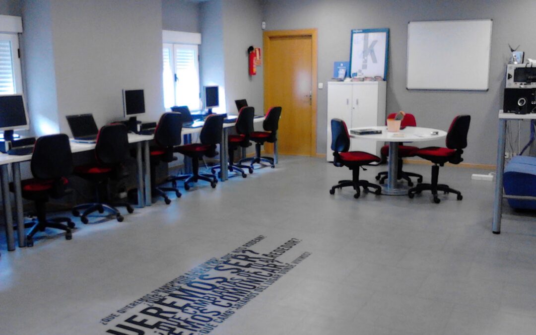 Castillo de Locubín acerca oportunidades de formación a sus vecinos
