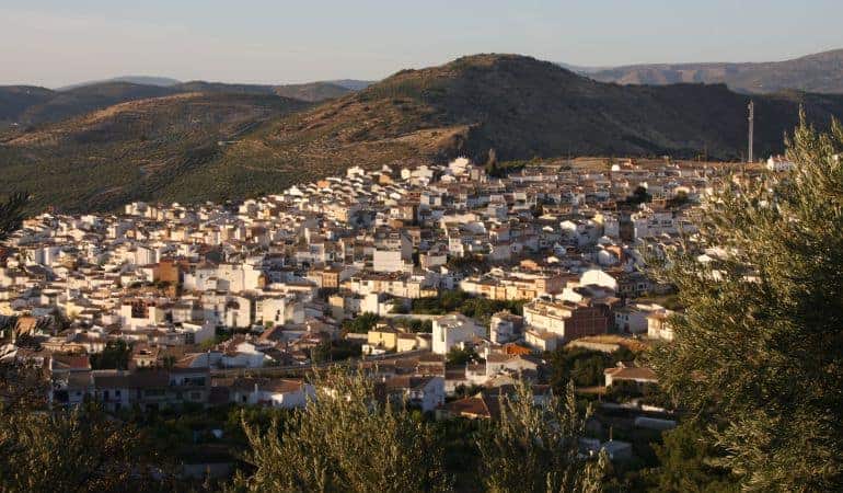 Castillo de Locubín abre el plazo para la Guardería Temporera