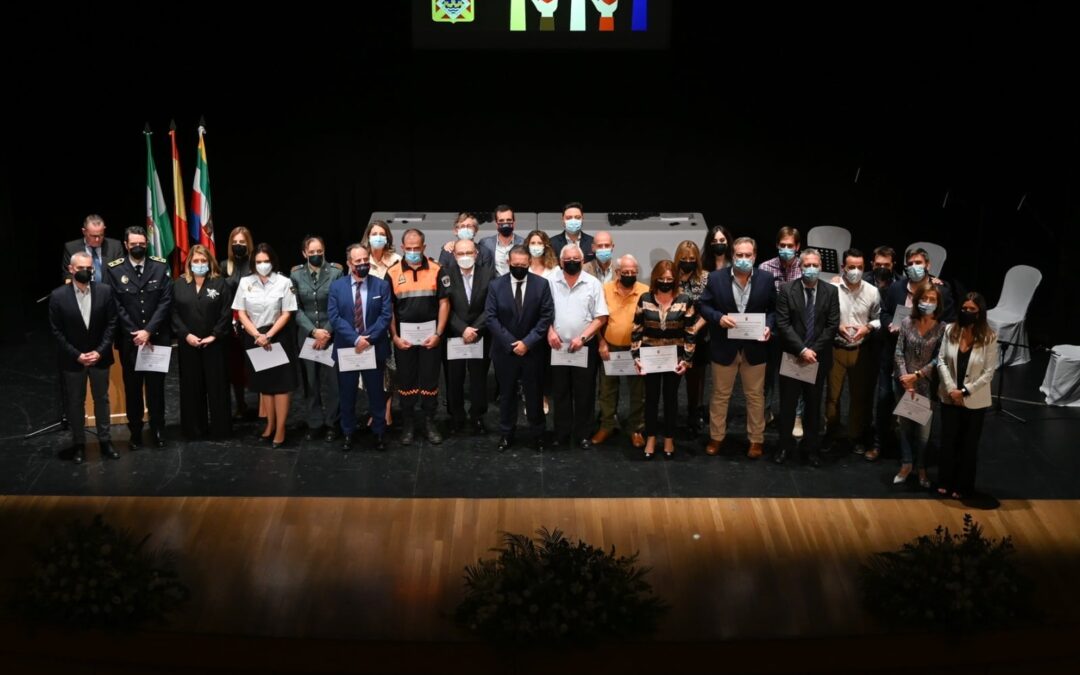 Linares rinde homenaje a los voluntarios de la pandemia