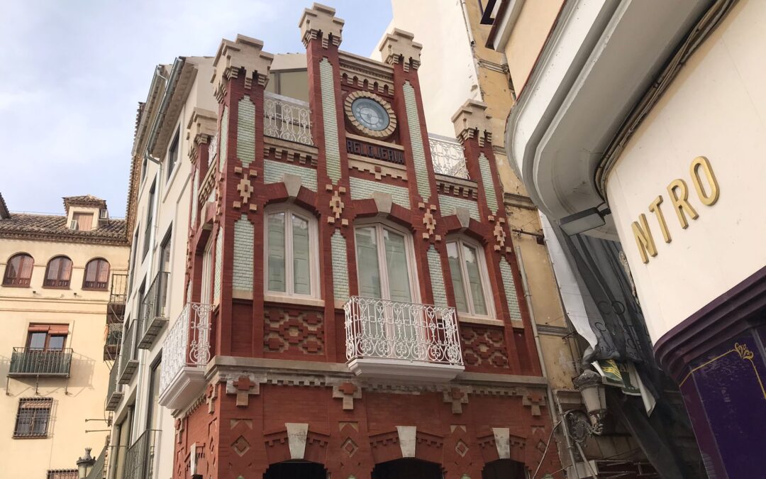 La Casa del Reloj ya luce todo su esplendor