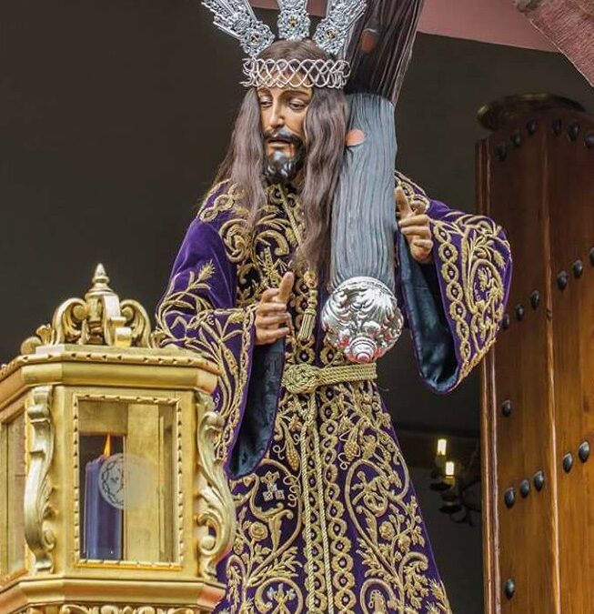 Procesiona el nazareno después de dos años