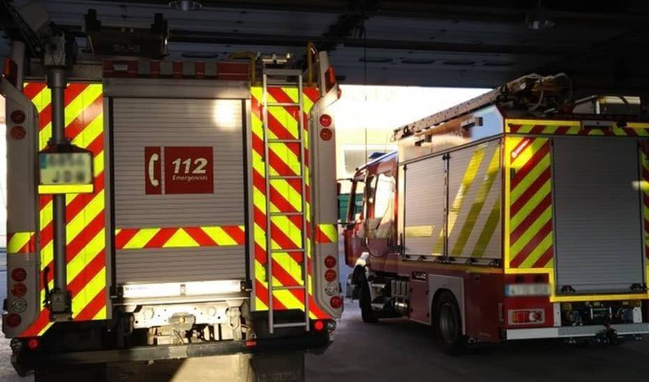Tres mujeres afectadas por inhalación de humo en el incendio de una vivienda en Andújar