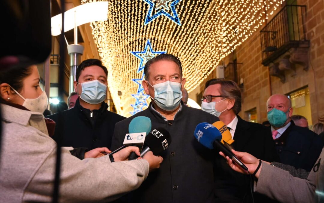 Linares enciende la Navidad