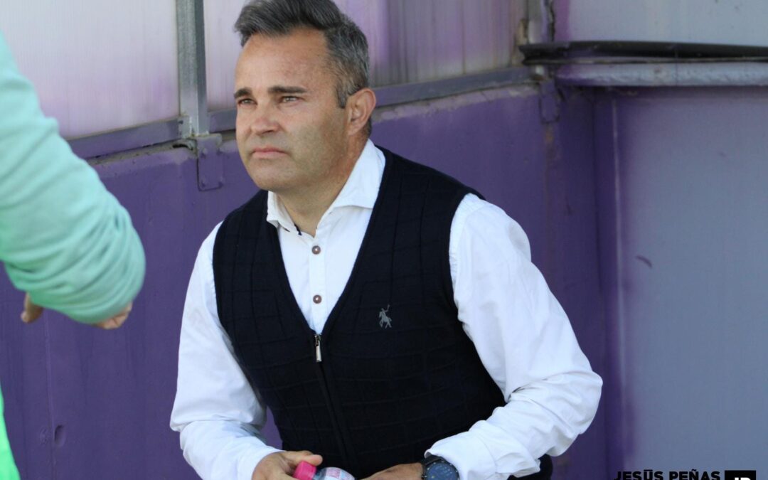 Juan Arsenal pone su cargo a disposición del club después de la derrota en Marbella