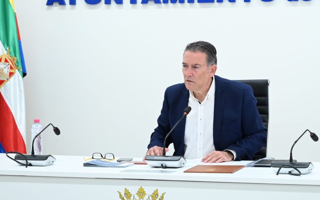 El alcalde destaca la recuperación industrial de Linares