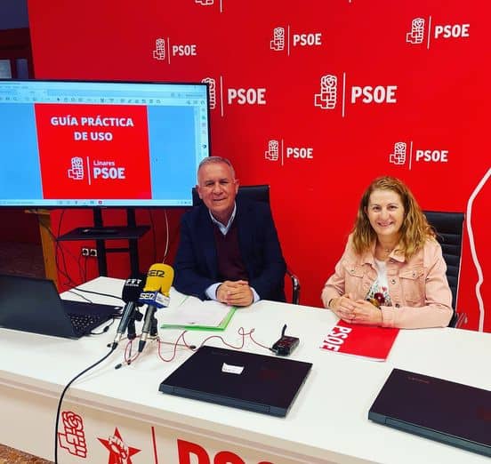 El PSOE de Linares abre un punto TIC en la Casa del Pueblo