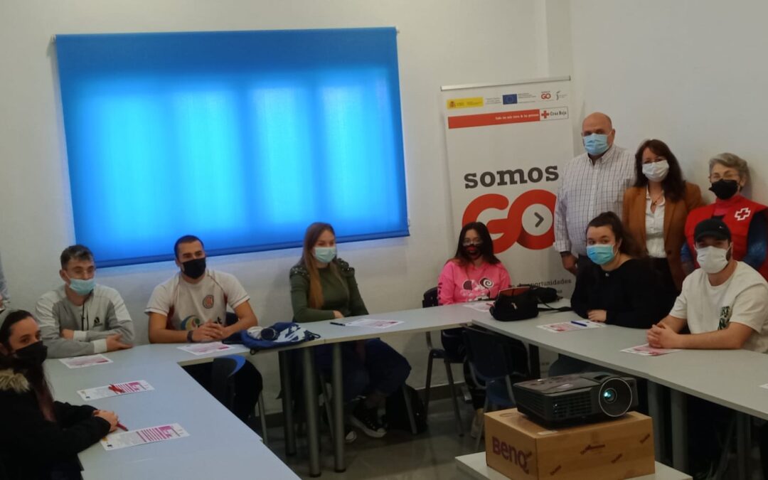 Cruz Roja inaugura en Torredonjimeno un curso de capacitación profesional