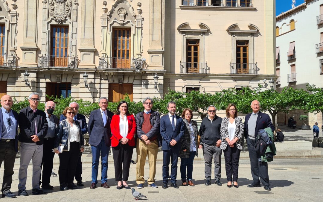 Millán muestra su respaldo a la Plataforma Ciudadana en Defensa de la UJA