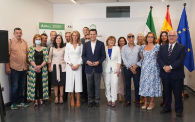 Moreno destaca la labor que realizan entidades,  profesionales y voluntarios de Salud Mental en  Andalucía