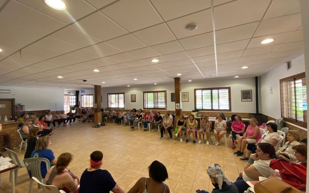 Mujeres de La Carolina disfrutan una jornada de convivencia