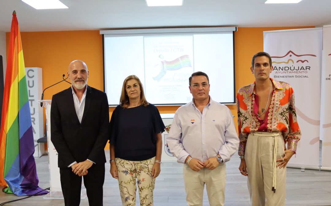 El Ayuntamiento de Andújar celebra el Día del Orgullo LGTBi con un acto institucional