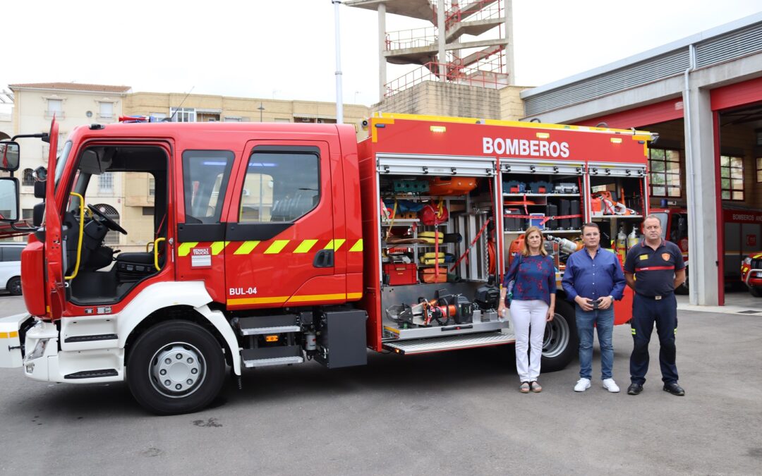 El Ayuntamiento de Andújar refuerza la flota de bomberos con un vehículo para rescates de accidentes de tráfico
