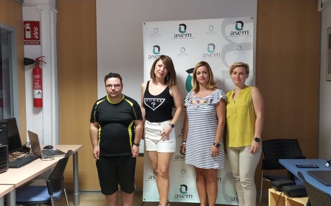 Dos jóvenes marteños realizan prácticas laborales en ASEM