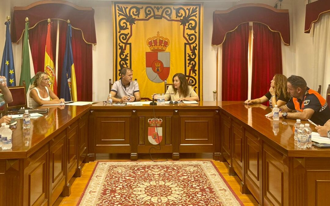 La subdelegada del Gobierno anuncia un refuerzo de Guardia Civil con motivo de la feria de Villanueva de la Reina
