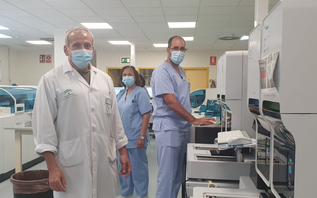 Los laboratorios del Hospital de Linares aumentan su actividad con respecto al pasado año