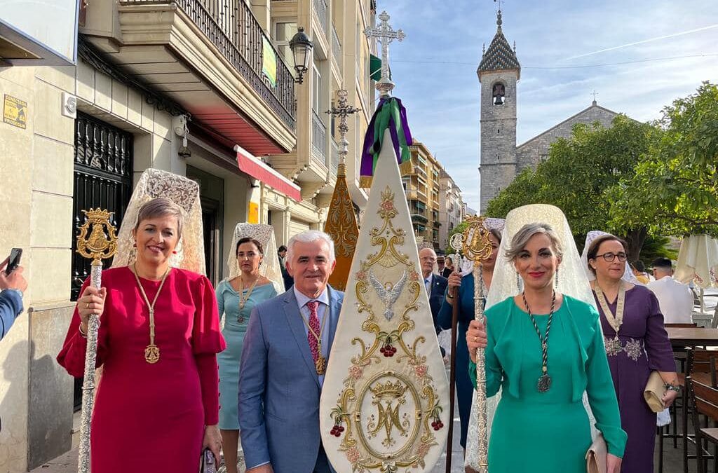 Rocieros de Castillo de Locubín asistieron al Pontifical de Lucena