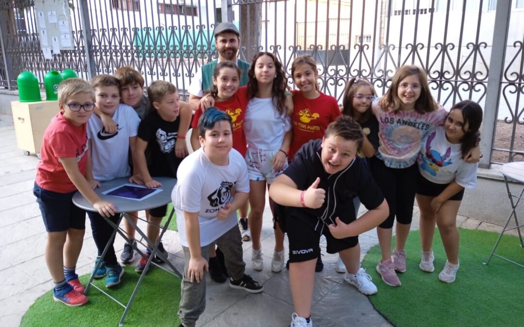 Estudiantes marteños se implican con el reciclado de vidrio