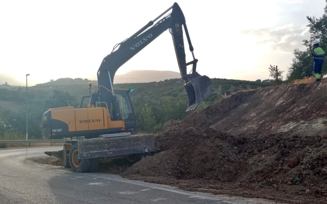Obras de mejora en la carretera JV-2121 hacia Consolación
