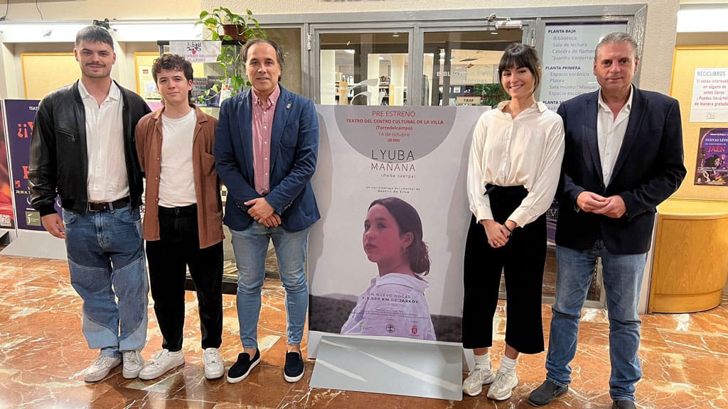 Torredelcampo acogió el preestrenó del corto documental «Lyuba»