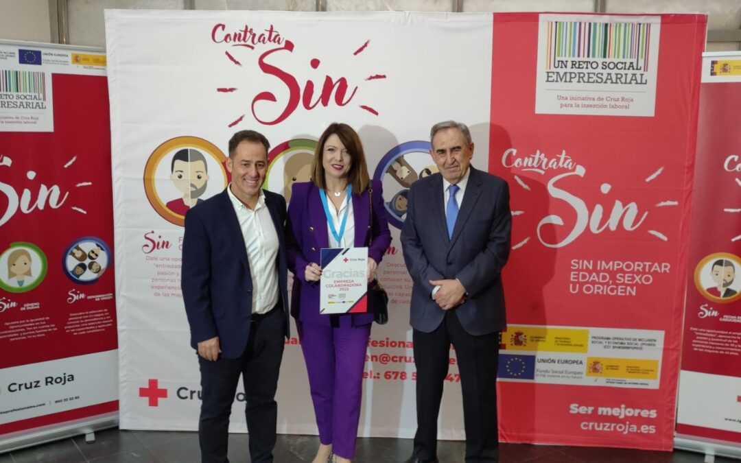 Cruz Roja entrega su reconocimiento a la patronal marteña