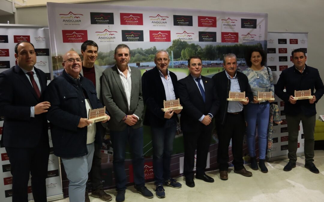 El Ayuntamiento de Andújar reconoce el enorme potencial de clubes y deportistas en la XXXVII Gala del Deporte